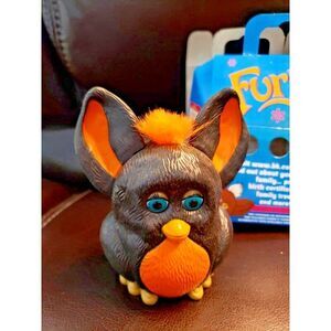VINTAGE 2005 Hasbro FURBY Burger King Toy- Rare Black Orange BLUE EYES
